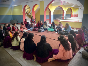 Learning from the Jhijhiya dancers.