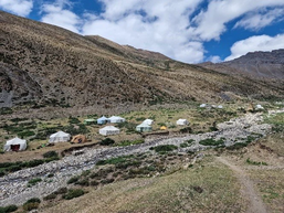 A typical tent camp for yartsa gunbu collectors in Dho valley.